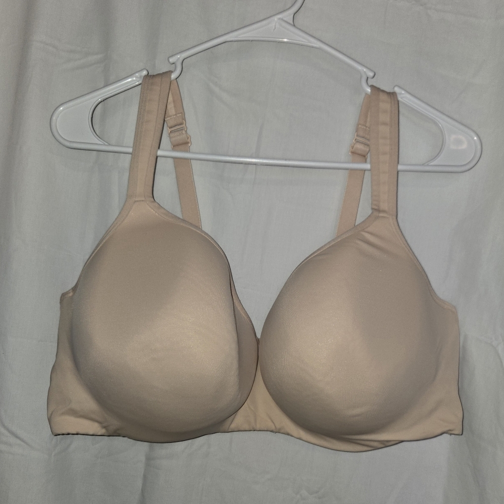 Lane Bryant Cacique Lightly Lined Balconette Bra, 46DD, Beige, Like New.